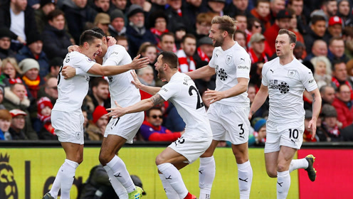 罗马诺：利物浦对伊萨克的首份报价为1.2亿镑+浮动