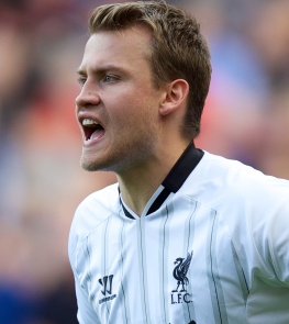 保罗生涯总助攻和抢断皆排名历史第二，仅次于斯托克顿