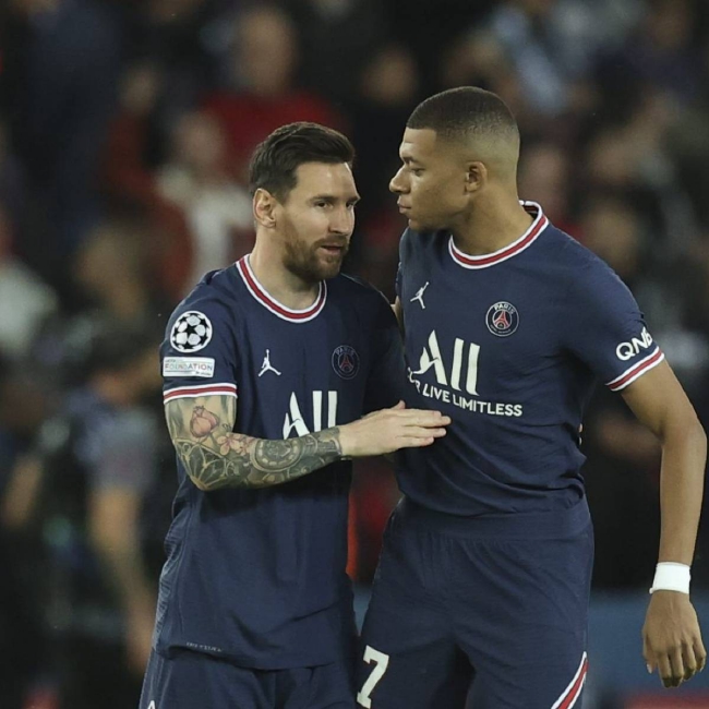 德天空：莱比锡冬窗将出售维尔纳等4人；后腰施拉格尔续约未决