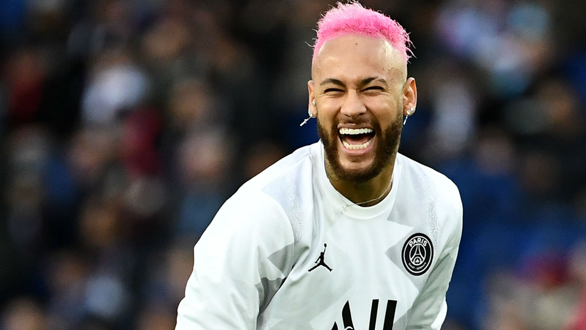 皇马右后卫告急！哈维·阿隆索面临五大选择，巴尔韦德成最佳替身