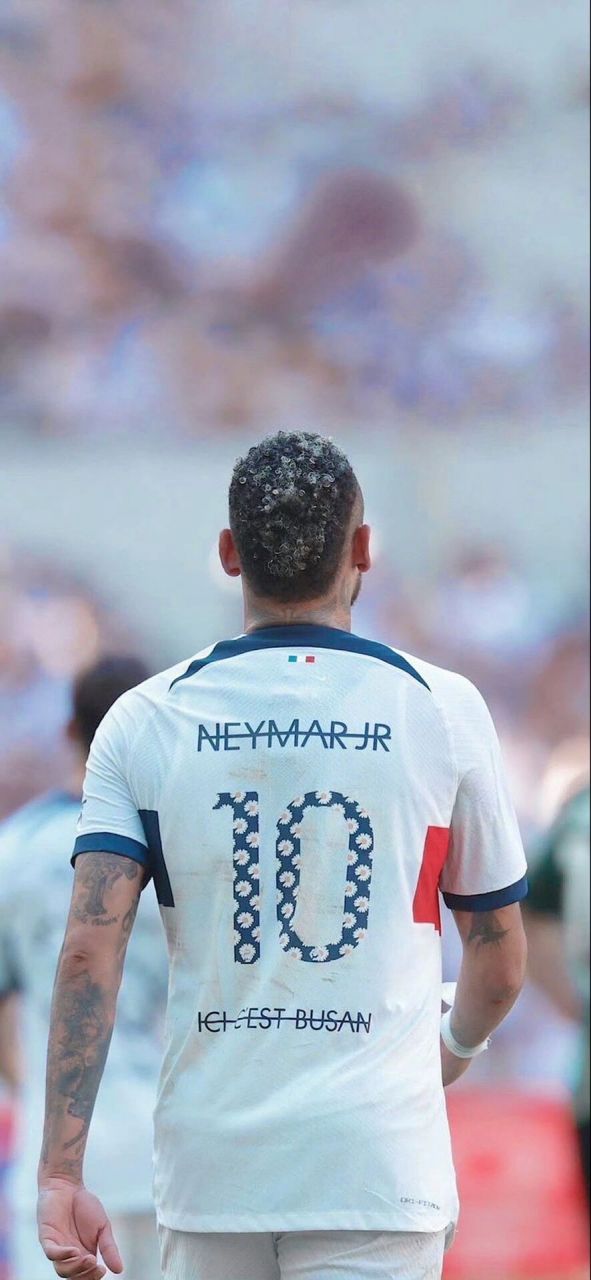 近8次代表西班牙出战正式比赛，奥亚萨瓦尔贡献7球6助攻